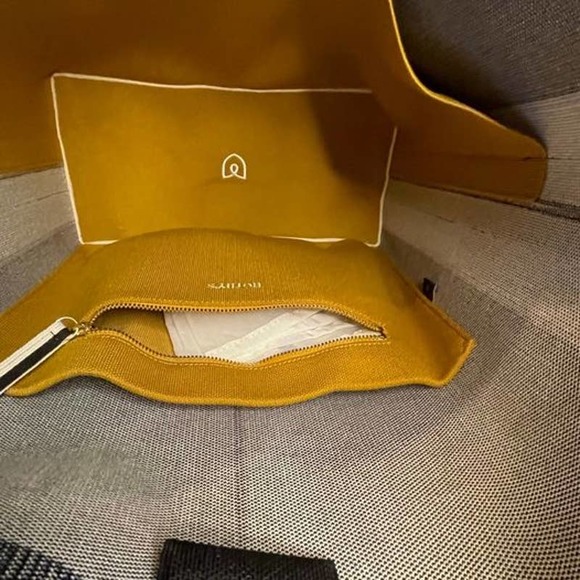 Rothy's Gray and Black Crossbody Bag - Picture 6 of 8